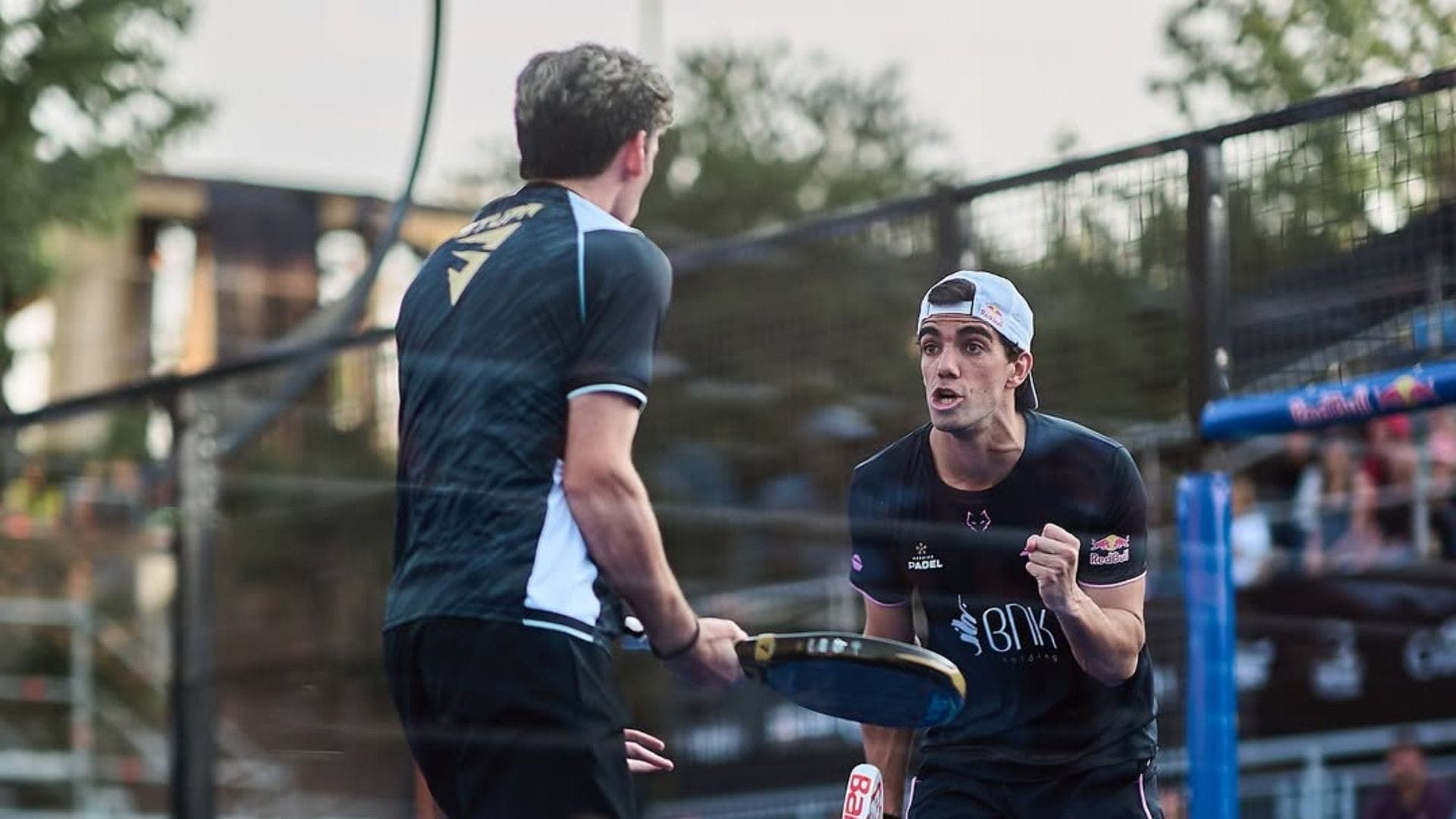 Why were the Premier Padel Tour Santiago P1 finals cancelled? Juan Lebron and Franco Stupaczuk