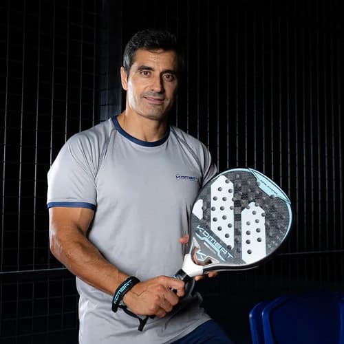 Kombat Galeras 2026 By Manu Martin padel racket — round shape
